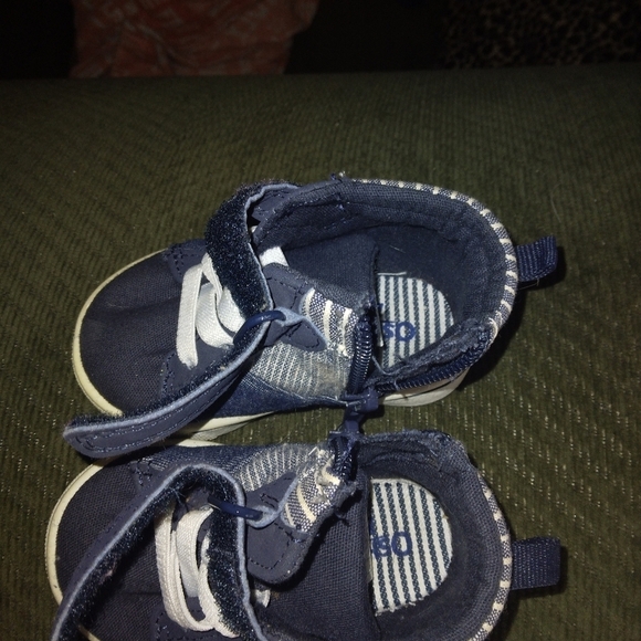 3c Oshkosh B Gosh Lil High Tops - Picture 3 of 4